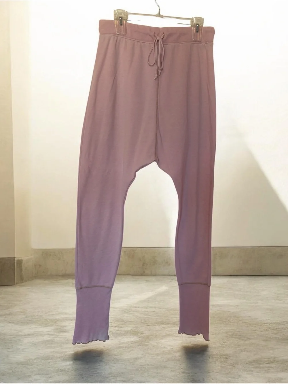 Free People Intimately Cozy All Day Harem Joggers Daytime Fireworks Med GUC Pink